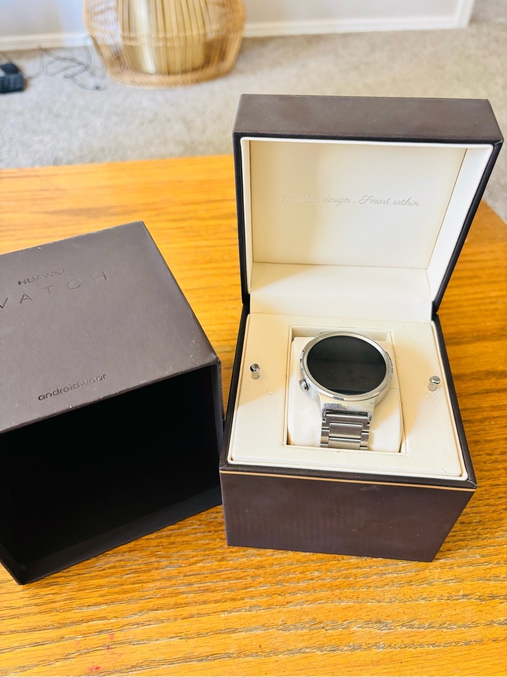 Huawei Silver Smartwatch with Black Dial and Green Accents - Picture 11 of 12